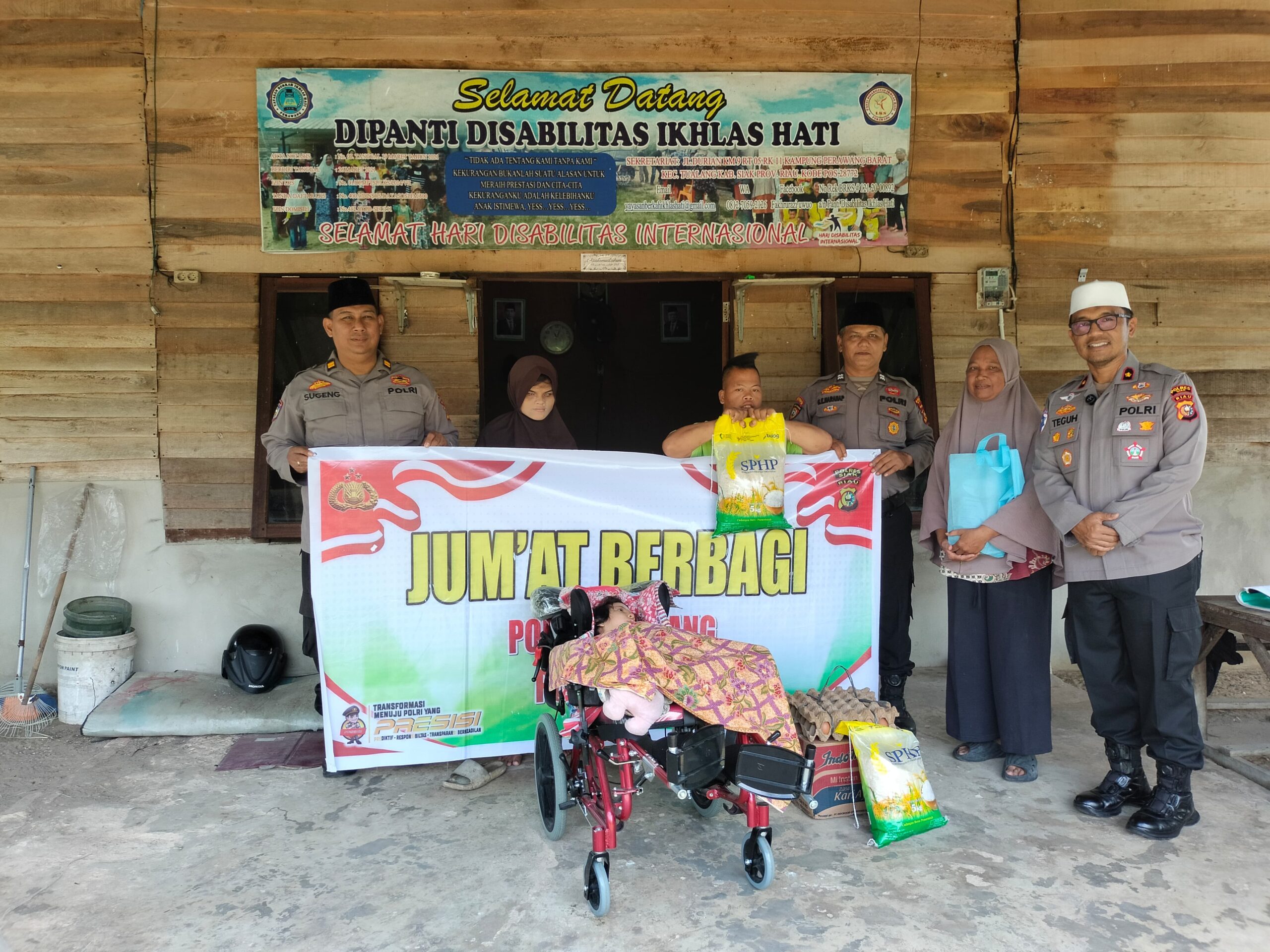 Jumat Penuh Berkah, Kapolsek Tualang Salurkan Bantuan ke Yayasan Berkah Ikhlas Hati Dan Anak-anak Disabilitas IMG-20260522-WA0026