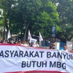 Masyarakat Banyuwangi Gelar Aksi Damai, Minta Program Makan Bergizi Gratis Tidak Dihentikan Screenshot_20260627-154016