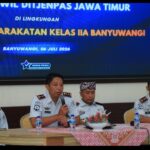 Beri Pengarahan di Lapas Banyuwangi, Kakanwil Kusnali Jabarkan Strategis Pemasyarakatan Aman Screenshot_20260706-191955