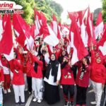 Peringati Kemerdekaan RI, ASN Banyuwangi Bagikan Ribuan Bendera Gratis untuk Warga Screenshot_20260816-190554