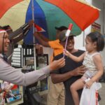 Semarak HUT ke-81 Kemerdekaan RI, Satlantas Polres Malang Bagikan Miniatur Bendera Merah Putih kepada Pengguna Jalan Screenshot_20260816-201450