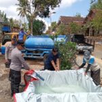 Polres Malang Salurkan 4.000 Liter Air Bersih ke Warga Terdampak Kekeringan Screenshot_20260908-182106