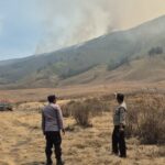 Karhutla Bromo, Polres Malang Siaga Cegah Api Merembet ke Poncokusumo Screenshot_20260911-152054