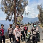 Jemplang Bromo Aman, Polisi Tetap Siaga Antisipasi Titik Api Muncul Lagi Screenshot_20260919-033104