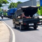 Mobil Pikap Pembawa Jenazah Terjebak Macet 11 KM di Ketapang, Polisi Kawal Hingga Tembus Antrean Screenshot_20260929-215224